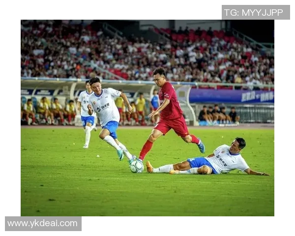 武汉足球队的力量变革引发热议全城共振的足球梦想与未来展望 武汉足球队的力量变革引发热议全城共振的足球梦想与未来展望