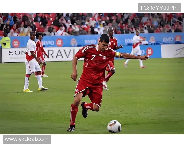 加拿大足球明星的崛起与成就探讨他们如何改变了国家足球的未来